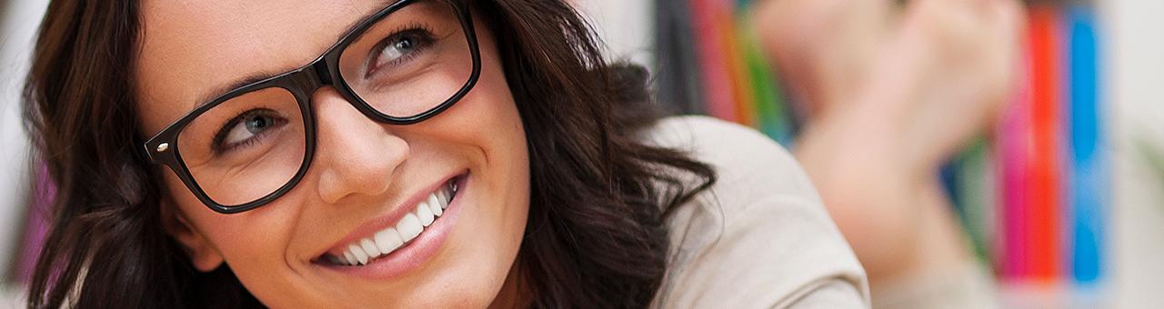 Óculos no dia a dia: conforto visual começa na escolha certa