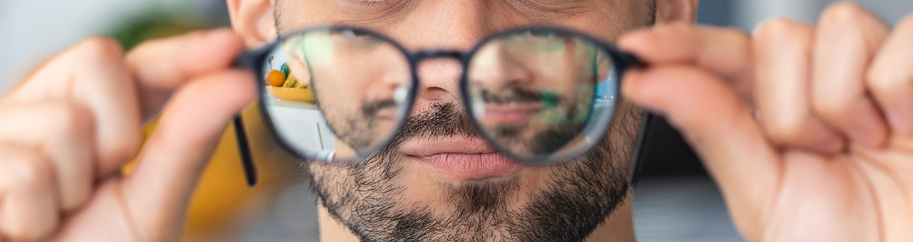 Você está usando os óculos corretamente? Erros comuns no dia a dia